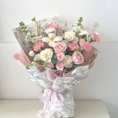 graceful blooms for mom