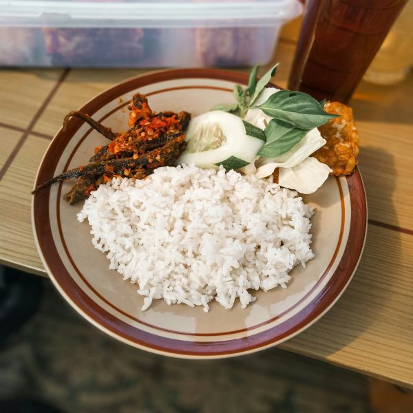 Lafidi with fry fish or baked fish