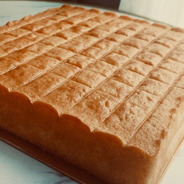Daddy's Signature Buttercake 9"