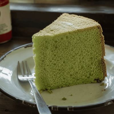 Pandan Chiffon Slice