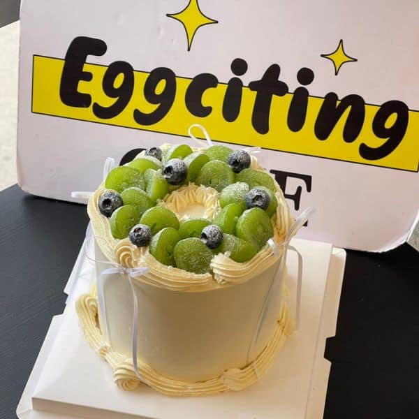 Grapes cake