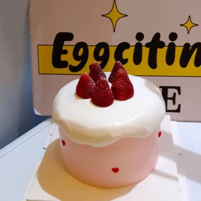 Strawberry cake
