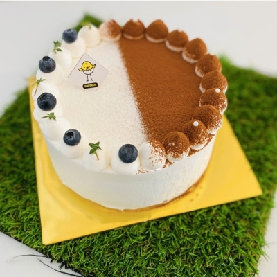 双色蛋糕 Bi-Color Cake