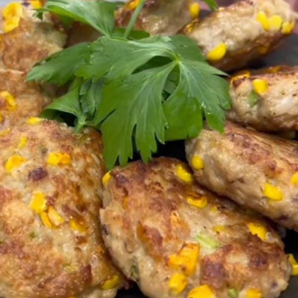 1️⃣ Lotus Root Corn Patty